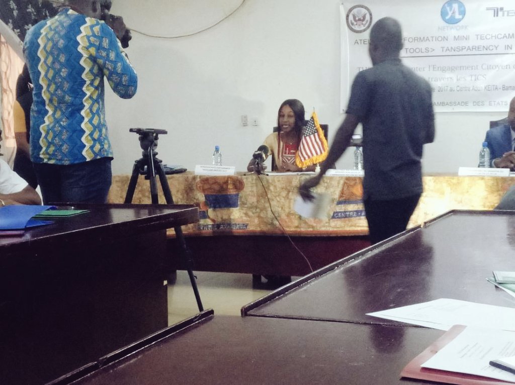 LalaichaM's tweet photo. Cérémonie de lancement du #TechCampMali hier matin à #Bamako avec le partenariat de @USEmbassyMali au centre #AouaKeita #YaliTechCamp https://t.co/BHwlZwv520