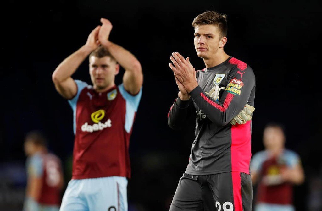 dribblerdfutbol's tweet photo. Only Manchester United (10) have kept more #PL Clean Sheets than @burnleyofficial (9,Level with Arsenal)
.
#football #dribbler #premierleague #pl #mufc #ggmu #degea #burnley #arsenal https://t.co/V0eimtIqDh https://t.co/cDei4GZ53q