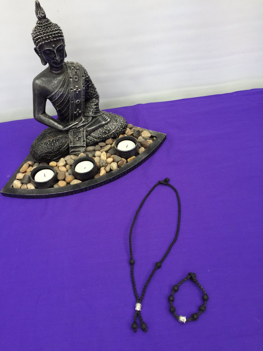 JewelleryBruce's tweet photo. Want to enjoy your favourite aromatherapy oil all day? These beautiful lava stone diffuser necklace and bracelet sets are amazing!!
Place a drop of oil on each lava stone and enjoy the benefits all day long ❤️
Xmas special £15 set with free gift bag and postage uk ❤️❤️❤️ https://t.co/w0WVTC3Oie