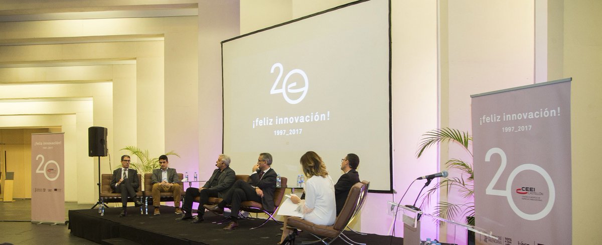 ClaraCastello_'s tweet photo. Repasando momentos vividos durante mesa redonda "Innovación avanzada y competitividad en Castellón" el pasado miércoles en #AuditoriCastelló. Gracias @CEEICastellon x la confianza. Aprendí mucho moderando reflexiones de @Cuatroochenta @ColorkerTiles @Benihort @zthotels #20CEEICS https://t.co/GOIxZzx8UL