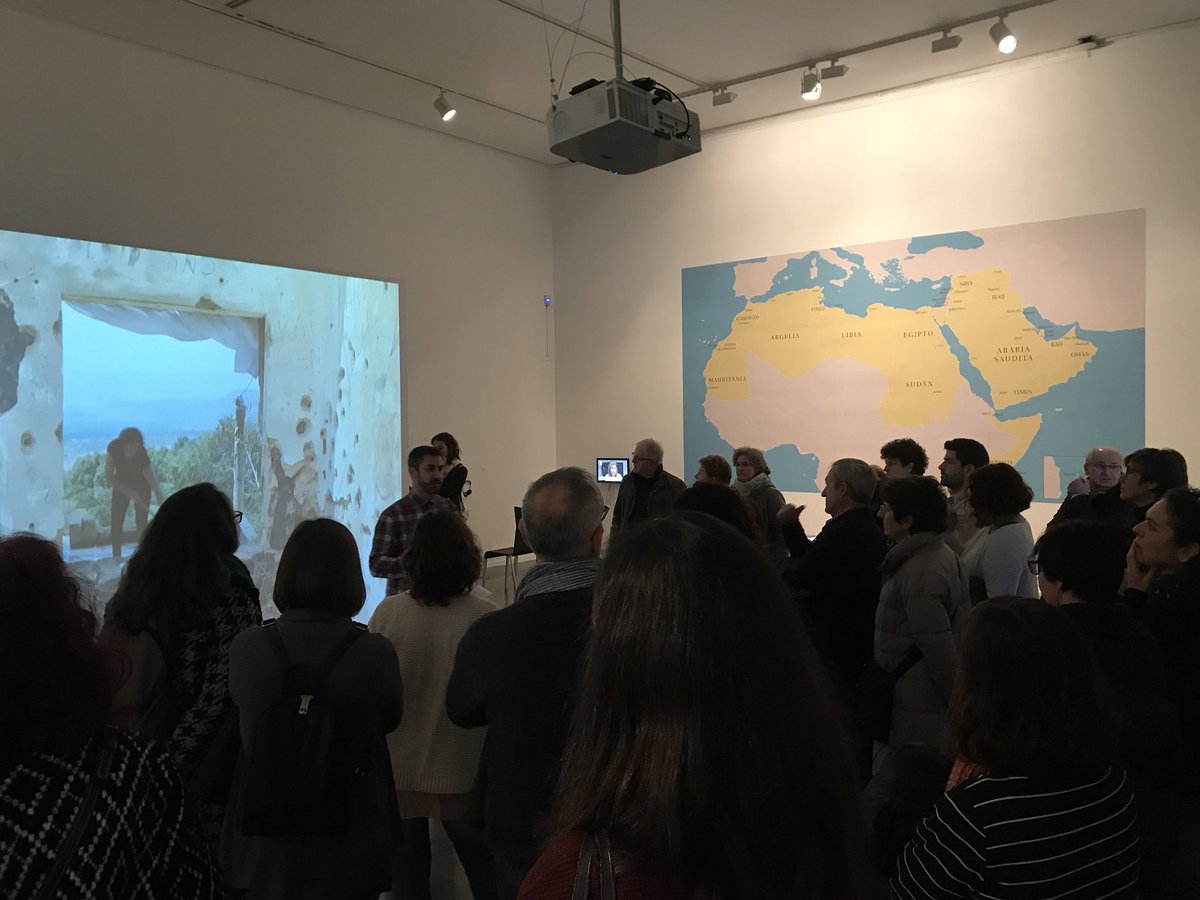 FemCarrer's tweet photo. 🗣Comencem la visita a l’exposició “Rebel·lia” a @gva_IVAM a càrrec de company i amic @MiquelPaz https://t.co/vpj2DJC0IR