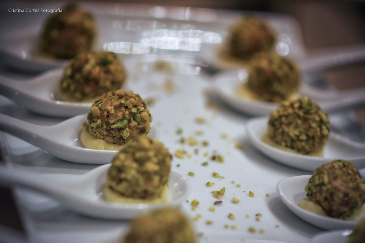 tardeparatodos's tweet photo. El catering de @augi_catering puso el sabor a nuestro último programa de radio desde @GrossDentistas. Os dejamos una muestra de lo que nuestros invitados pudieron degustar... ¡maravilloso! Puedes escuchar el programa completo en este enlace👉 https://t.co/dgsia1nb2H https://t.co/V7vHnmAfvA