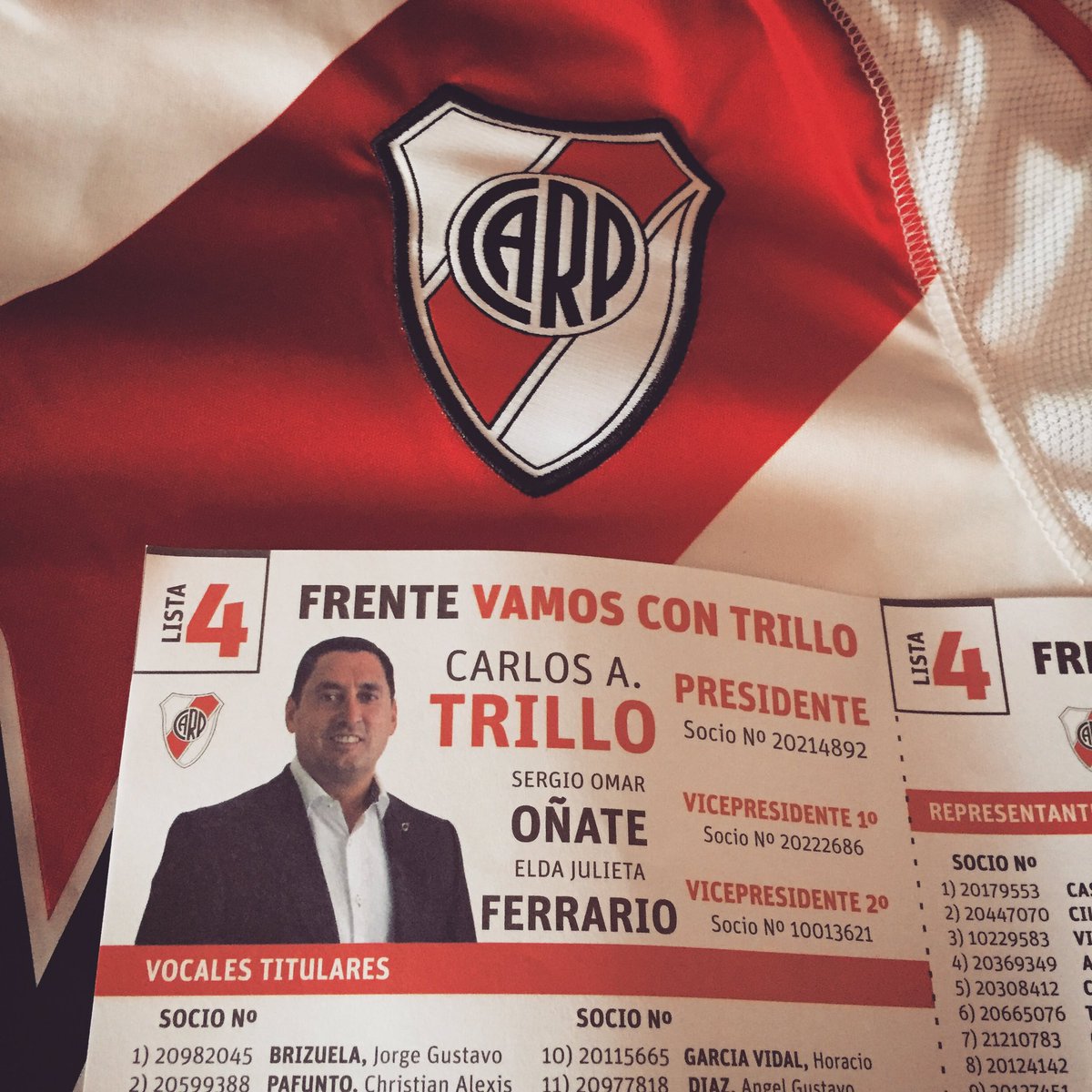 VamosConTrillo's tweet photo. ¡Buenos días, familia riverplatense! Ya estamos en el club preparando todo para tener una jornada democrática ejemplar. Los esperamos de 9 a 18 en el Monumental para participar, es muy importante el compromiso de todos los socios. #VamosConTrillo #VotaLista4 #EleccionesEnRiver https://t.co/TAkHmjhwnG