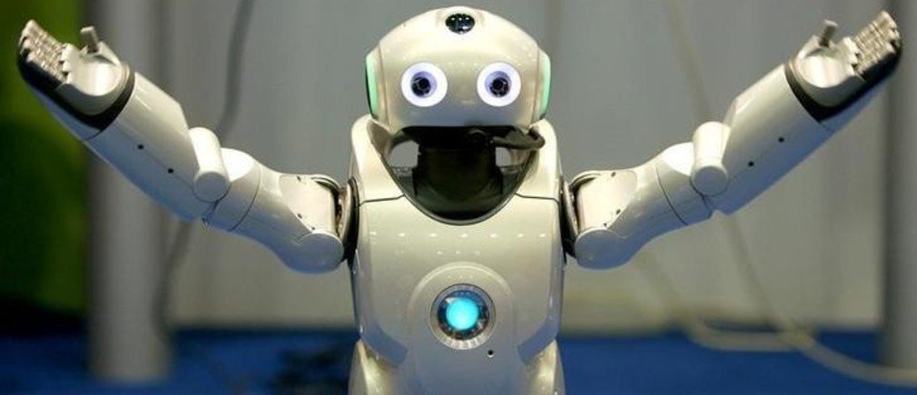 YoussefZafri's tweet photo. Scary, funky or simply to be expected? Scientists are divided about the possibility that #AI will develop into #Conscious #Machines that could challenge our lives to the better and the worse. Interesting also from a legal an #ethical point of view.

https://t.co/ENt4ULep66 https://t.co/jV9vzy5lwG