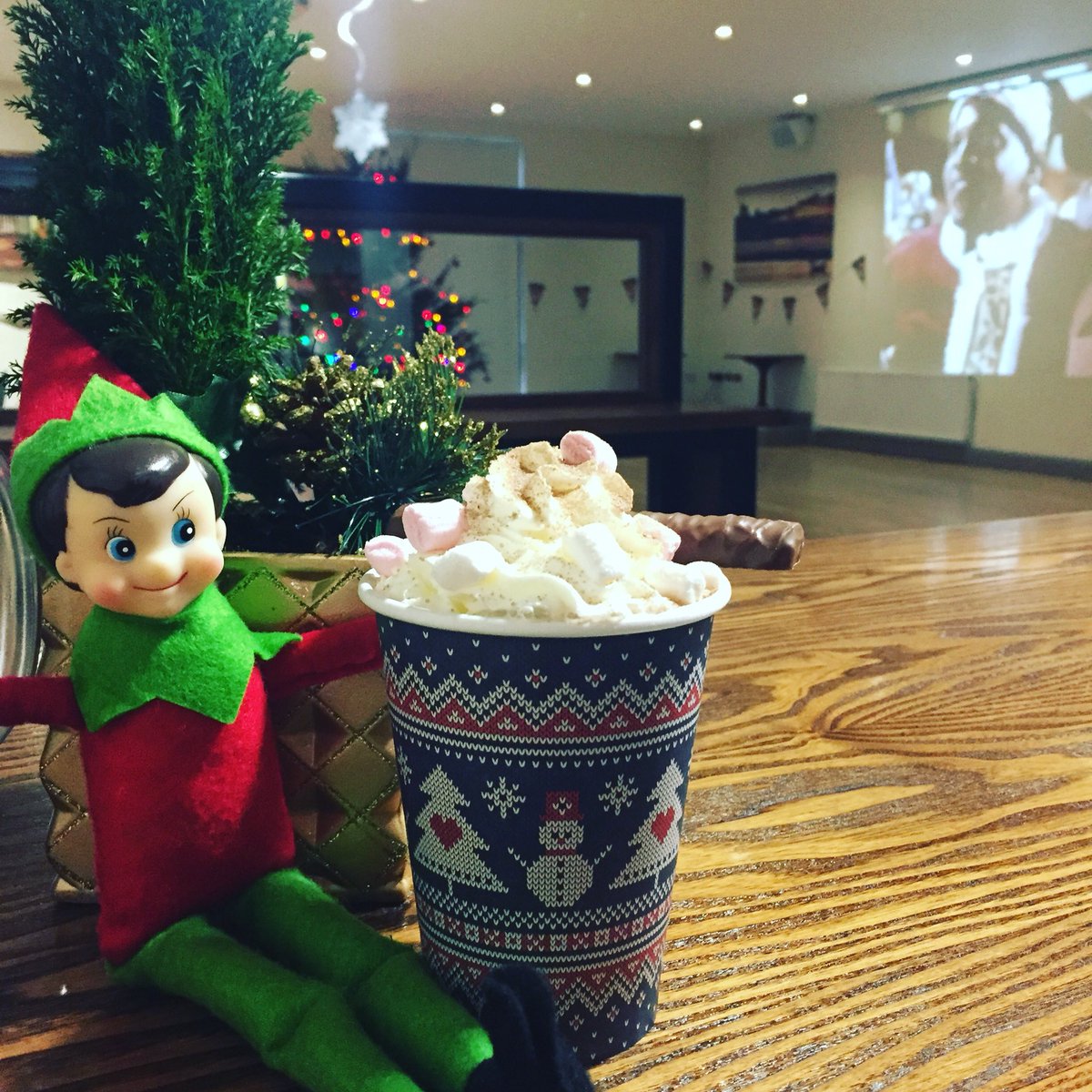 rockcliffrfc's tweet photo. Settling down for the festivities of the day with our new ultimate hot chocolate! #Rockcliffrugbyclub #ultimatehotchocolate #marshmallows #cadburysfudge #itsnotjustforkids https://t.co/LIjBlIcSYA