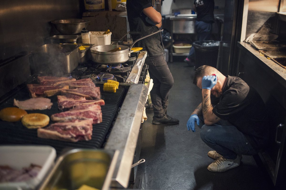Pete_the_boy_'s tweet photo. Working hospitality in December summed up in one picture #cheflife #christmasinthekitchen https://t.co/RXexLCafbl