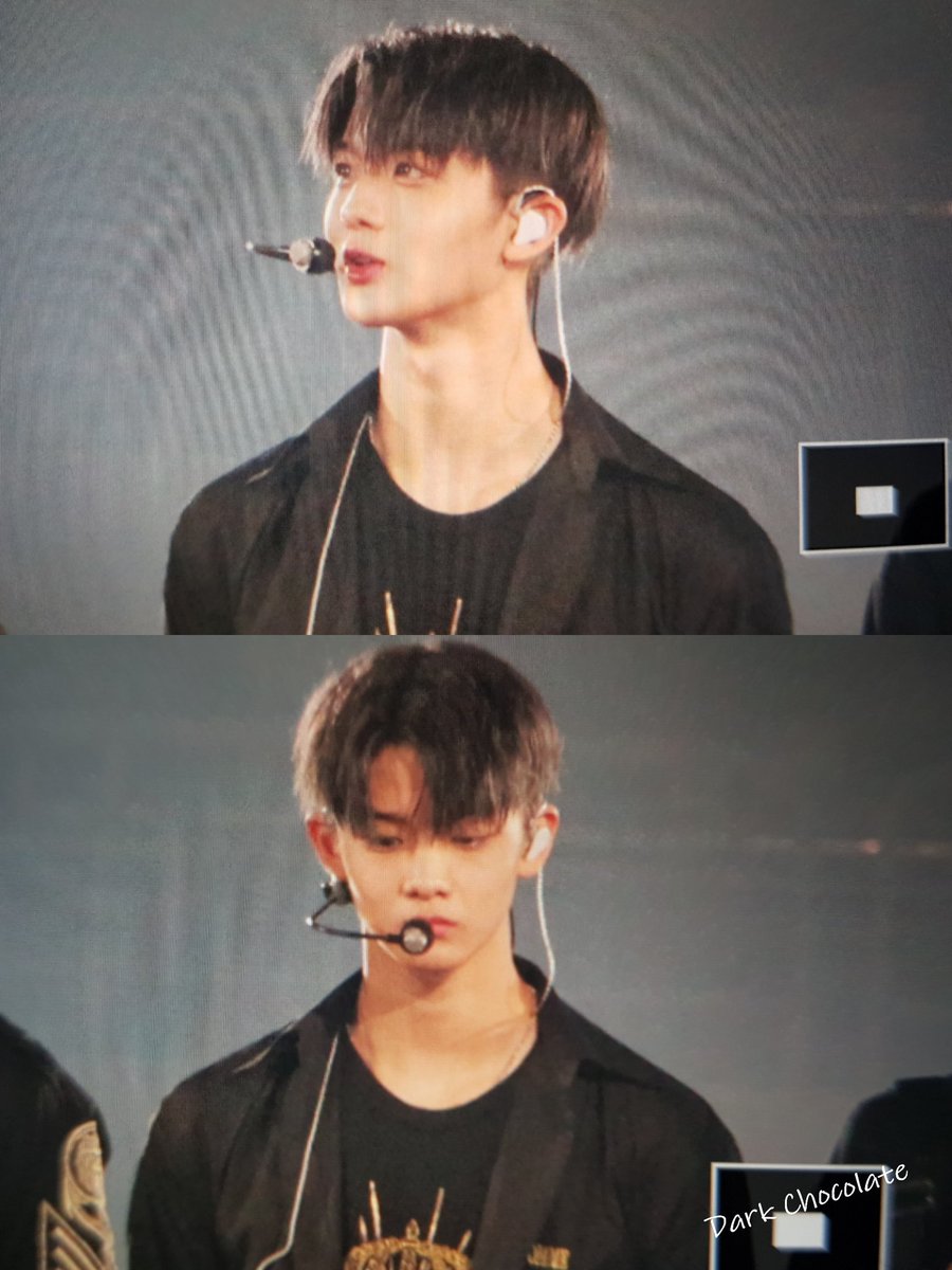 darkchoco529510's tweet photo. 171217 #워너원 #배진영 #팬콘 

할말 있었는데 까먹어서 '뭐였지, 뭐였지' 생각했던 지녕이ㅋㅋㅋ 귀여워🐣 https://t.co/oTalhYfXhB