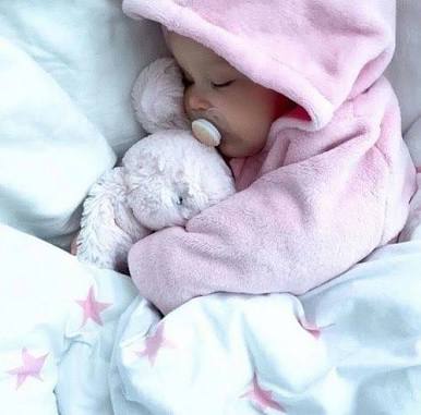 rxpshxdy's tweet photo. ❤ Hazel Grace Sprouse ❤
- our 1st daughter 
- fluffy bear https://t.co/7OFoirc98n