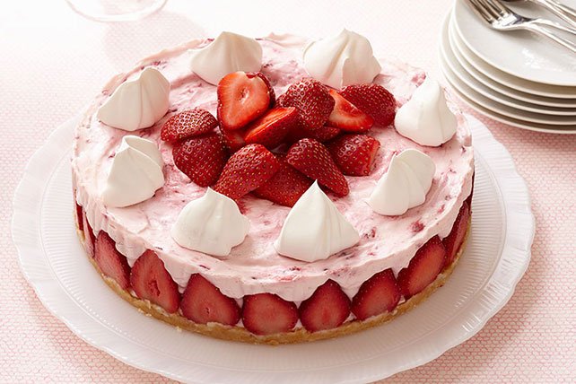 olafcakes's tweet photo. A strawberry cheesecake for @Panggil_Gin 
From : your angel
Message : ini jatah gula harian mu https://t.co/RhW9KNTHuq
