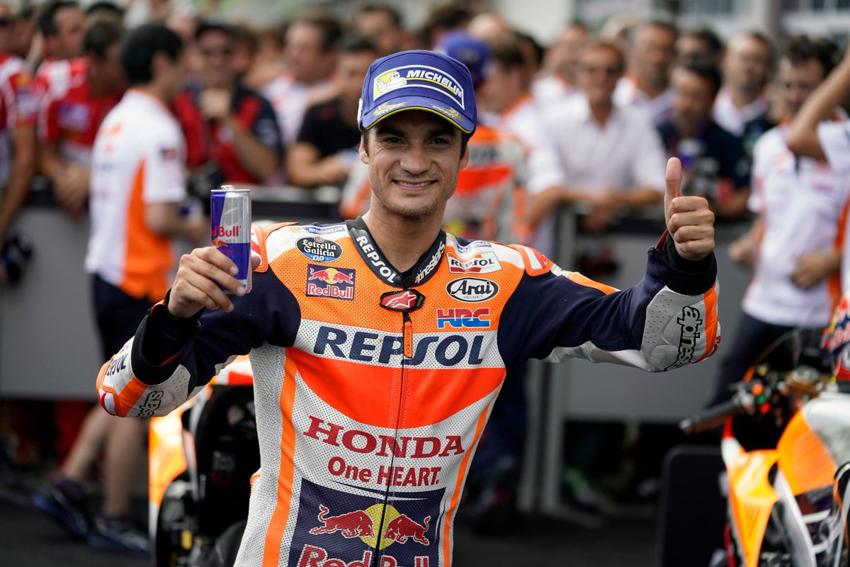 HRC_MotoGP's tweet photo. #HRC2017Rewind @26_DaniPedrosa completed the podium of the #AustrianGP2017 in third, recovering from eighth on the grid to score the third consecutive double podium finish and the sixth of the season out of 11 races for the #RepsolHondaTeam 👍 https://t.co/UL5bSOvDRD