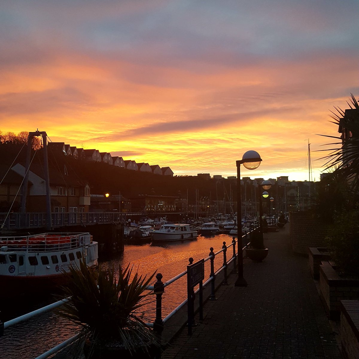 CardiffWeAre's tweet photo. Mike's not sorry to have moved here - we can see why! Beautiful at Penarth Marina Cardiff courtesy @leeson_mike https://t.co/1nj4BSePVI