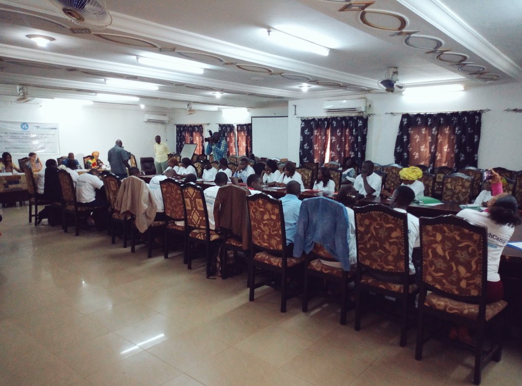 LalaichaM's tweet photo. Ils sont là et prennent part au #TechCampMali depuis hier qui se tient au centre #AouaKeita de #Bamako #YALITechCamp
@USEmbassyMali https://t.co/xiiij7Vr8e