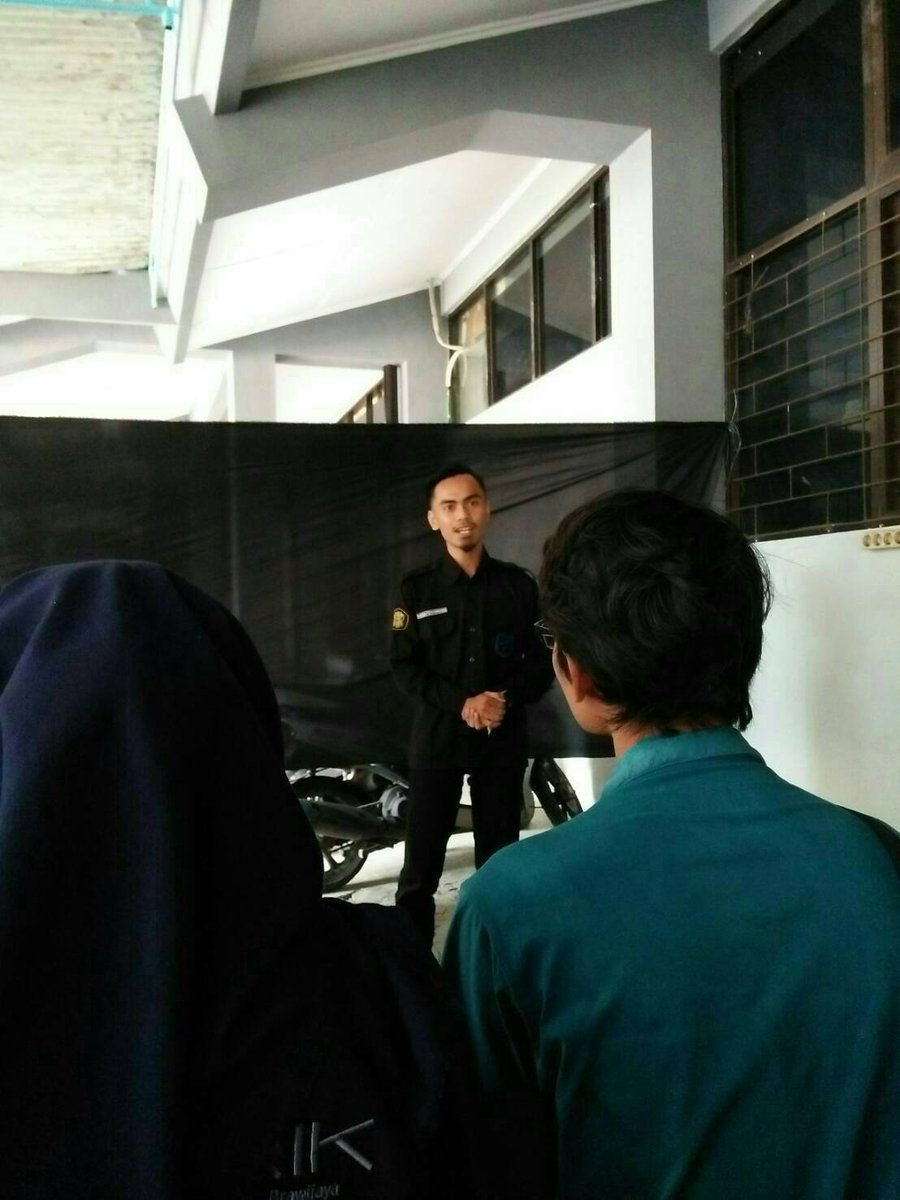 [INFORMATION]
Selamat atas terpilihnya Ketua HIMATHRIK periode 2017/2018, atas nama Radik Ega Pratama NIM 155080300111020