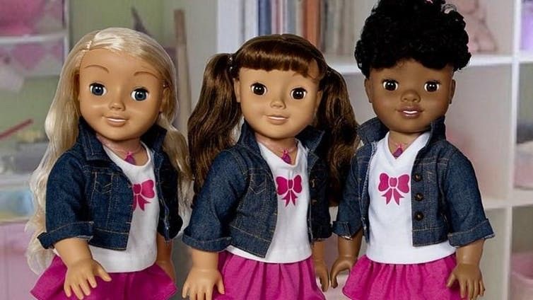 wef's tweet photo. Should you get your child an #AI doll this holiday? https://t.co/d3GarNAtvT https://t.co/8jondZx5f5