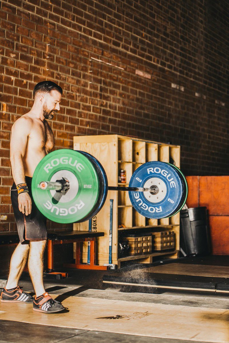 DJ_DSmooth's tweet photo. What's your strength action today? Mine is deadlifts, 3 sets, single leg. Discuss your move. #StrongTogether 🏋️🏋️🏋️ https://t.co/X4zwEqXbrn