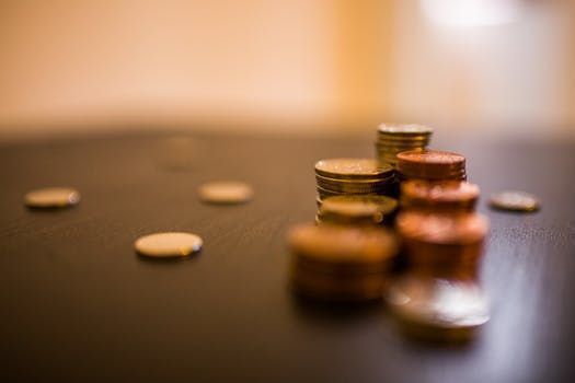 makesensemoney's tweet photo. You don't need to count every penny to be wealthy, just ask yourself one simple question... https://t.co/V1fw73KDEQ #wealth #budget #finance https://t.co/rFe7wVJcl0