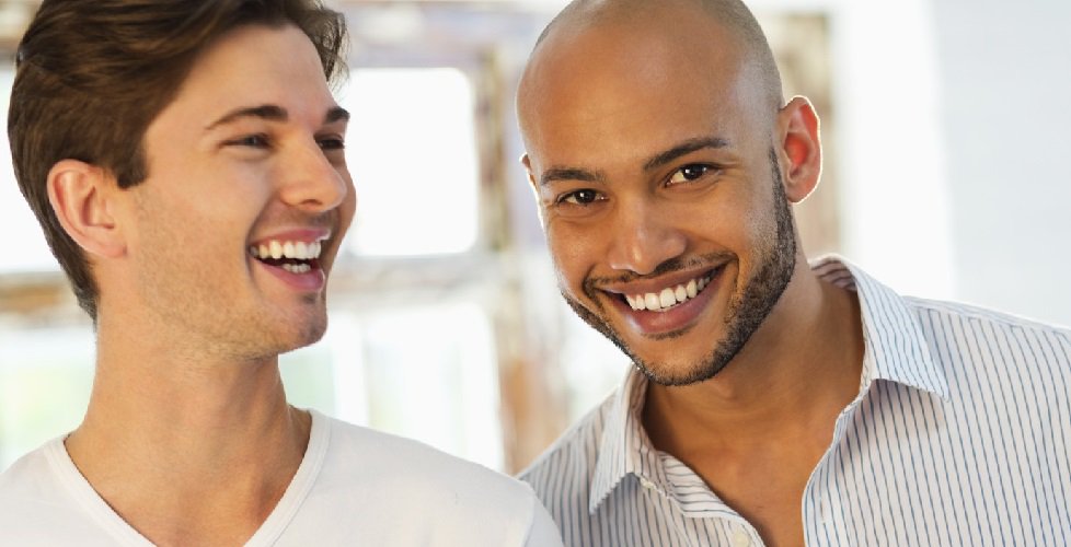Dating gay men