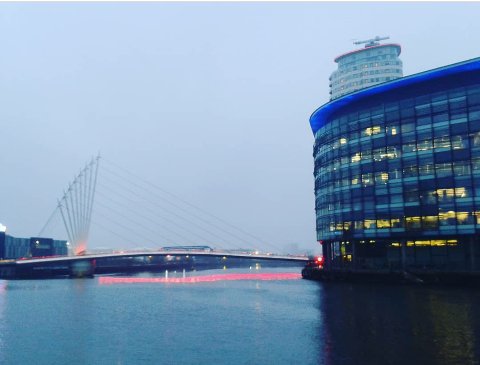 chloe_mckdoodah's tweet photo. I always enjoy a walk around Media City, the gloomier the better 😍☔️📸 @VisitSalford @MediaCityUK @The_Lowry @visit_mcr #Lightwaves2017 #architecture https://t.co/IwLCfTeNrO