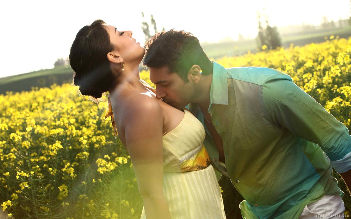 krishnacomplex's tweet photo. #JayamRavi and #Hansika’s Romantic Comedy Entertainer Directed by #Prabhudeva takes the Seventh Spot.
@actor_jayamravi @ihansika @PDdancing @Jharrisjayaraj @archanakalpathi  @SunTV  
#KrishnaComplexTop10
#Top10_2011 https://t.co/aB4EUVKqx8