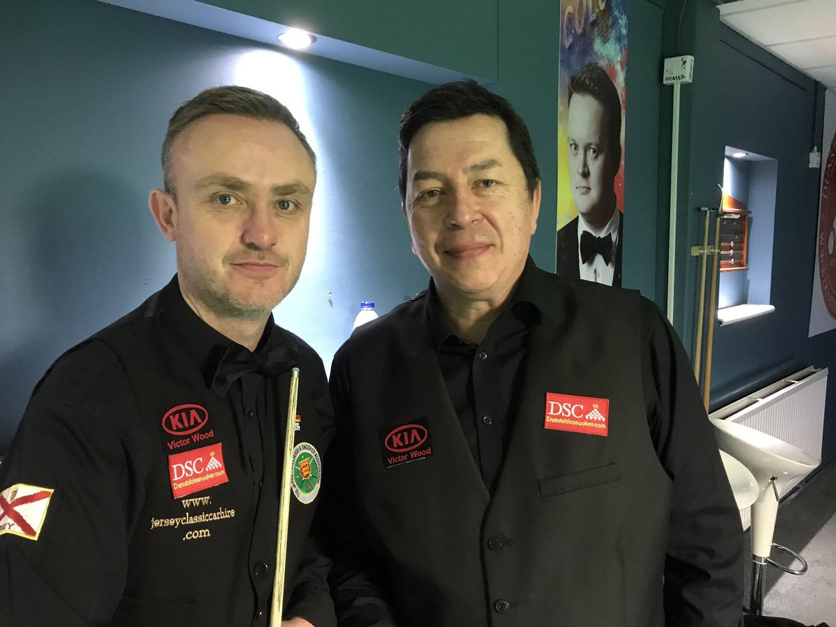 Snookerlegends's tweet photo. Semi final on the live stream @dunstable147 @victor_wood_kia @andydoyle2003 https://t.co/FkvAYS6DHz