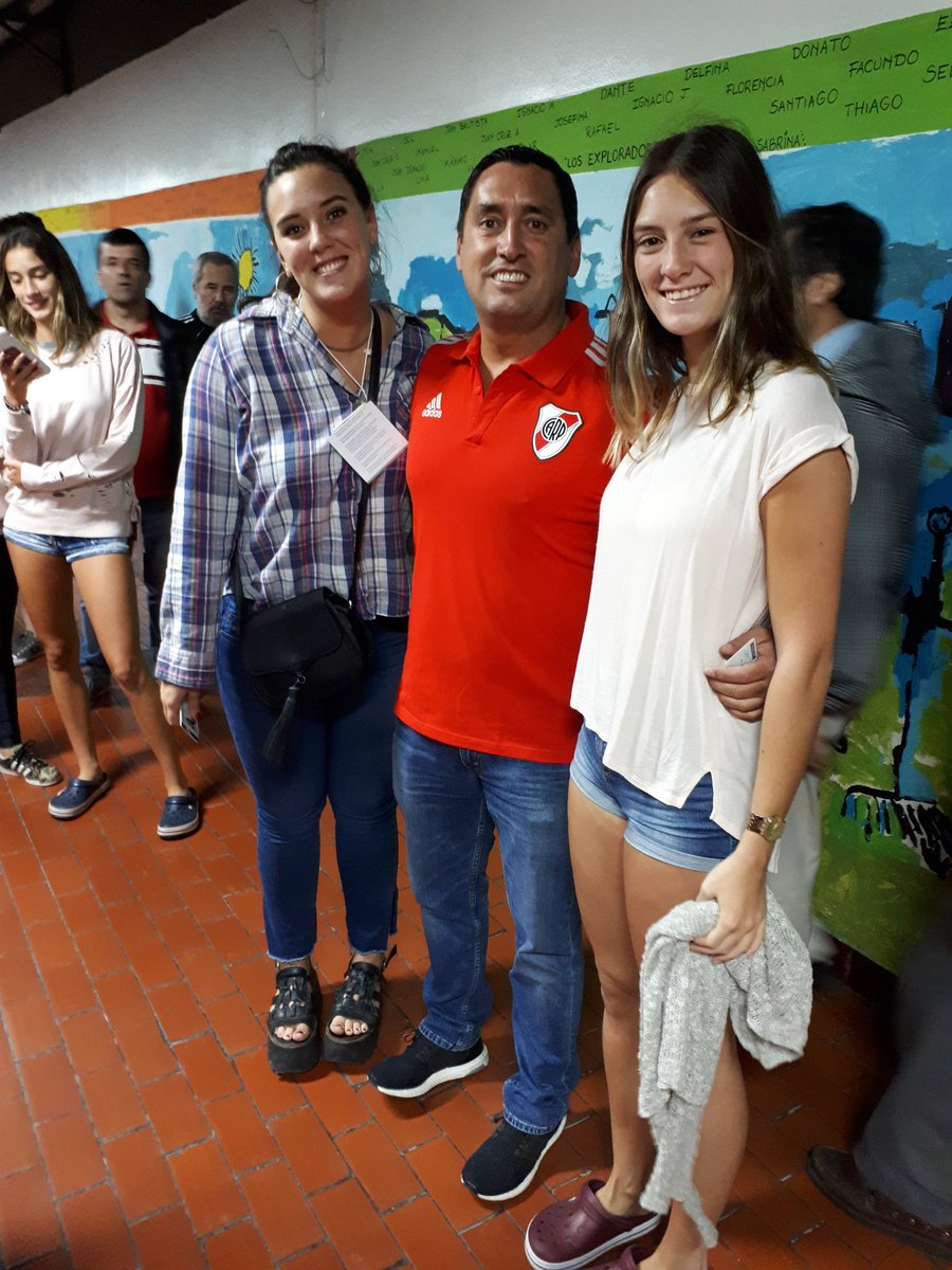 nscorpa's tweet photo. El @DrCarlosTrillo candidato a Presidente de #River por el frente @VamosConTrillo Lista 4, en el momento de emitir su voto minutos antes de las 10.00 horas en la mesa 62 https://t.co/P7lwSTIhEN