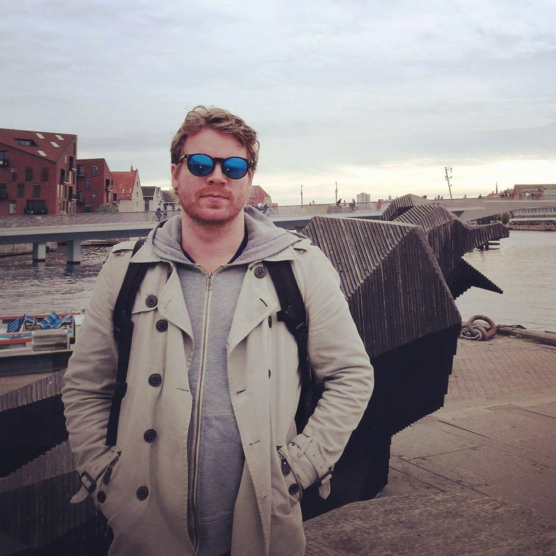 HillstarCo's tweet photo. From #copenhagenِ  # 🇩🇰
Morten 👓 #Beachclub - Blue
https://t.co/tANcX9QJqk
#denmark #eyewear #hillstarsunglasses #aroundtheworld https://t.co/y1AuKezZJ6