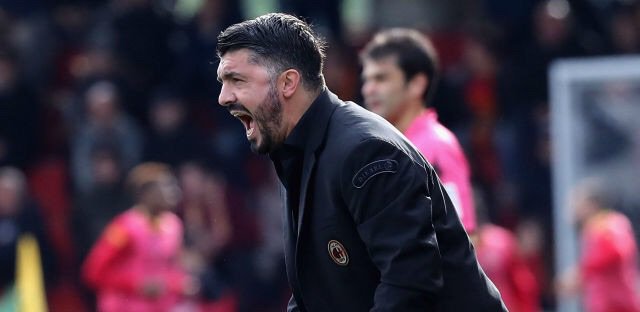 Chievo 3 - 0 Milan

Kalo jadi pemain Milan euG mah selesai pertandingan langsung pulang sendiri pake travel daripada diamuk ginian di kamar ganti &amp; sepanjang jalan pulang 😰