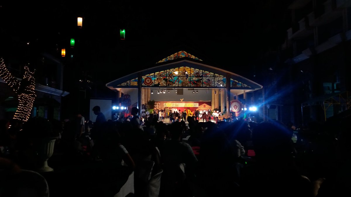 KentBostonn's tweet photo. #NeoNite 💡🌙 https://t.co/BXcT9LFIq0