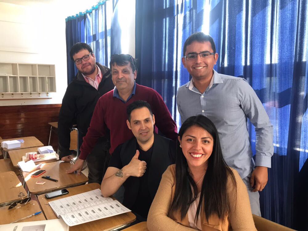 lorebarriaa's tweet photo. Vengan, vengan, que nada los detenga!! Listos y dispuestos con todo el ánimo https://t.co/VwRoF8rVWm
