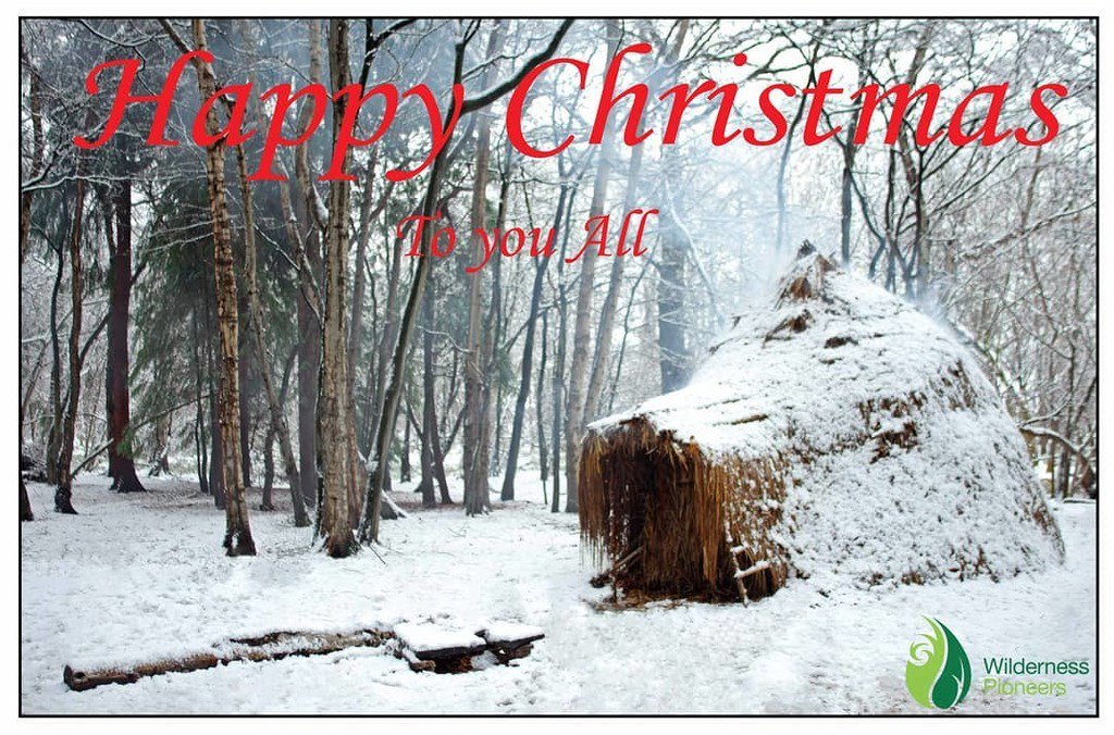 BushcraftUK's tweet photo. Merry Christmas to you ALL

#merrychristmas #primitiveshelter #primitivecourse #snow #oxford #oxfordshire #wildernesspioneers  #bushcraft #bushcraftcourse https://t.co/vRNulmrktx