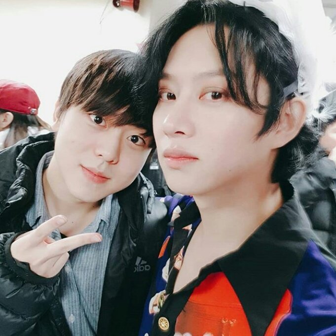 13elieveSG's tweet photo. [HQ PIC] 171217 ohyunmin Instagram Update - Backstage with our gorgeous Heechul and Yesung~ [2P] https://t.co/KcbcqHufJY