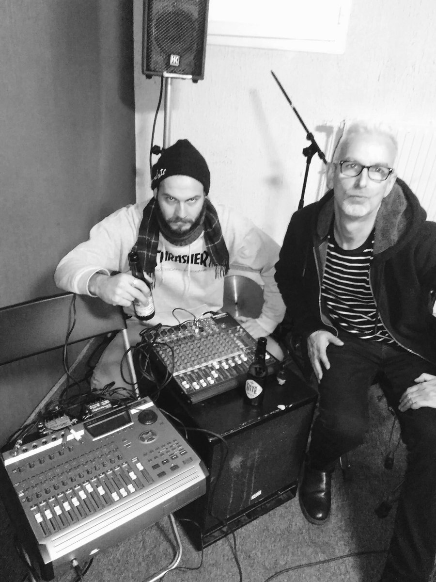burp69's tweet photo. LP voice recording ! ππ€ #Soundoffuzz #soundengineering https://t.co/r2FEgW6kce