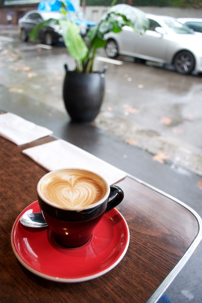CrossroadsUAE's tweet photo. 🌧️+☕️=🙂

#itsraining #dubairain #CrossroadSpecialty #Coffee #TasteMore https://t.co/VuZSDT1uc9