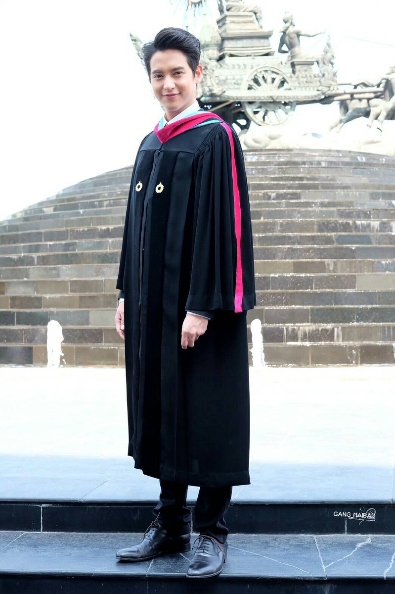 Congratulations 👨🏻‍🎓🎓💐 กับบัณฑิตคนเก่ง ประสบความสำเร็จไปอีกขั้นปรบมือรัว 👏🏻👏🏻👏🏻  <a href="/Jirayu_jj/">JAMES JIRAYU</a>