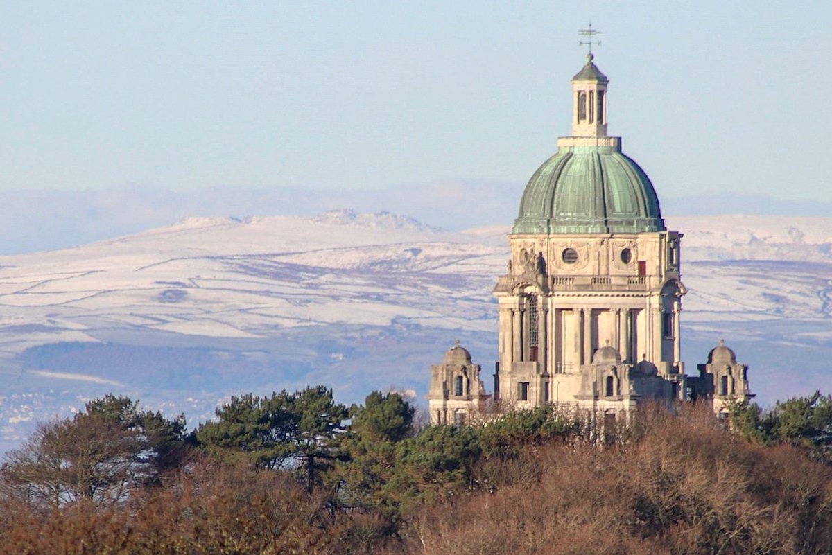 hdphotouk's tweet photo. The Ashton Memorial is a folly in Williamson Park, Lancaster, Lancashire, built between 1907 and 1909 by the millionaire industrialist Lord Ashton in memory of his second wife, Jessy.
#ashtonmemorial #williamsonspark #lancaster #lancashire #canoneos https://t.co/vuOcut3Y0N