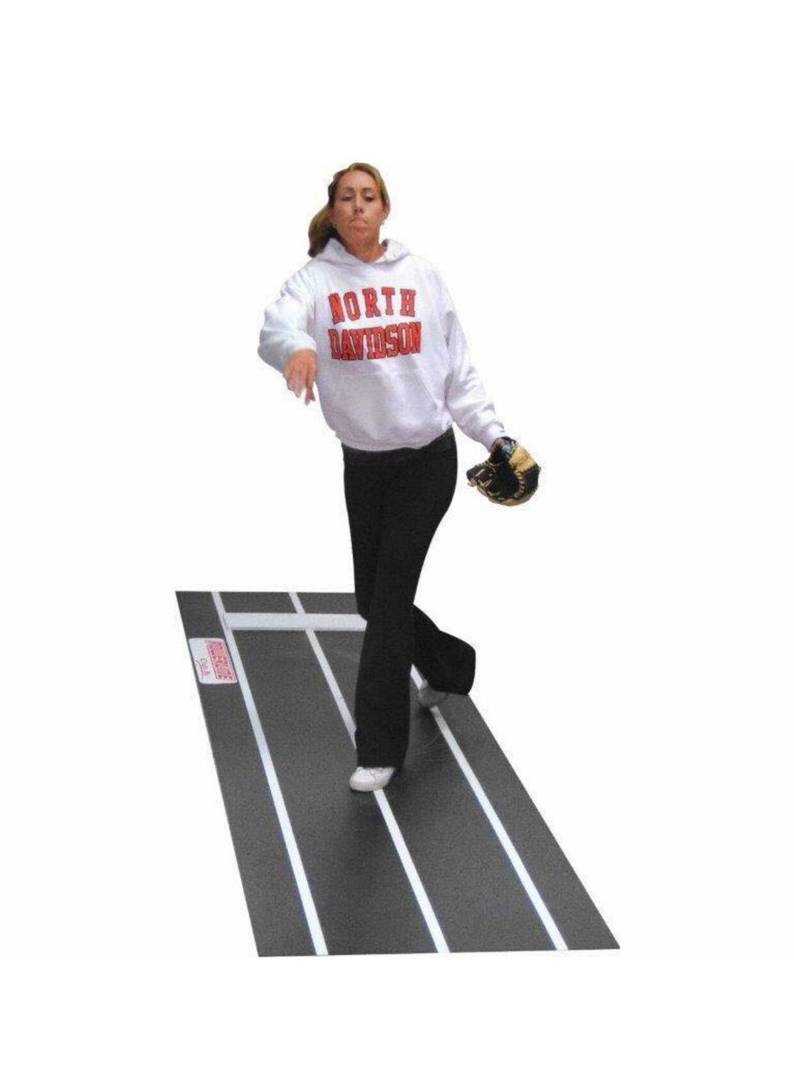 clubksoftball's tweet photo. The #PowerlinePitching Mat. Order by 12-18 and it will ship 12/19! Lowest price guaranteed. https://t.co/rtXzt95t56 https://t.co/NjS2fdstkT