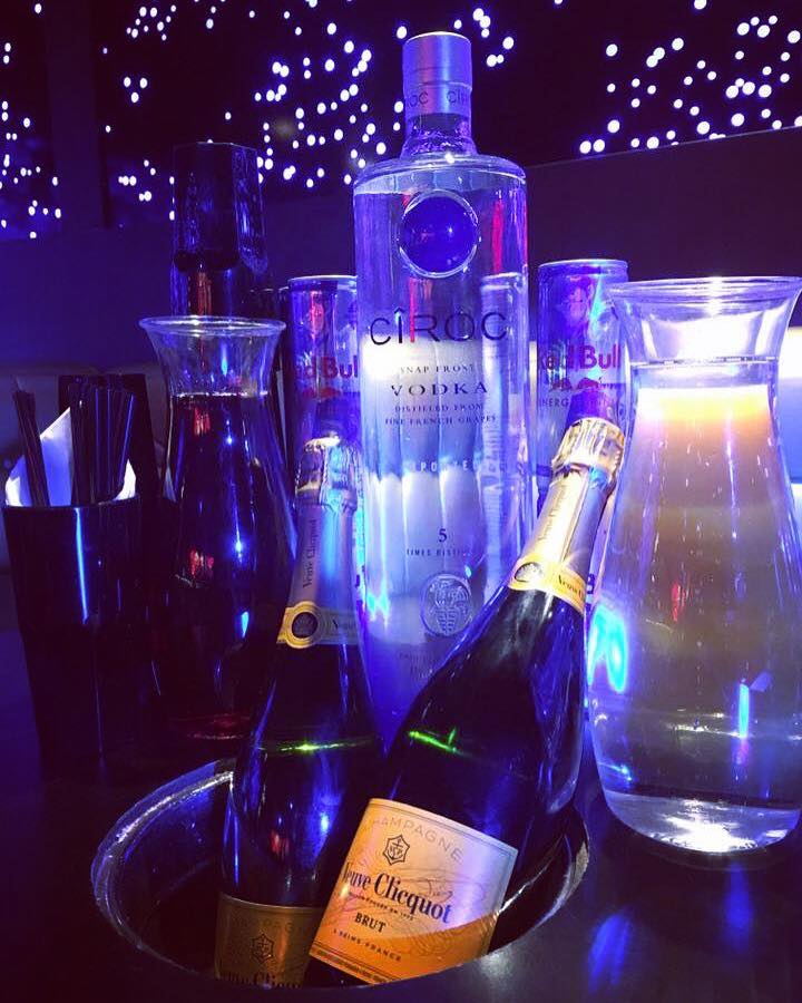 TigerLondon's tweet photo. #NewYear is almost here and we're more than ready with a MEGA night coming your way. We'll be partying with @Ciroc and our #NYE #EXCLUSIVE #drinks #packages have never looked better, https://t.co/rjHbgG4tNA ๐๐ #Ciroc #CirocVodka #NYE #NYE2017 #NYEParty #NYEEvent #NYELondon https://t.co/NWZCTXBxXb