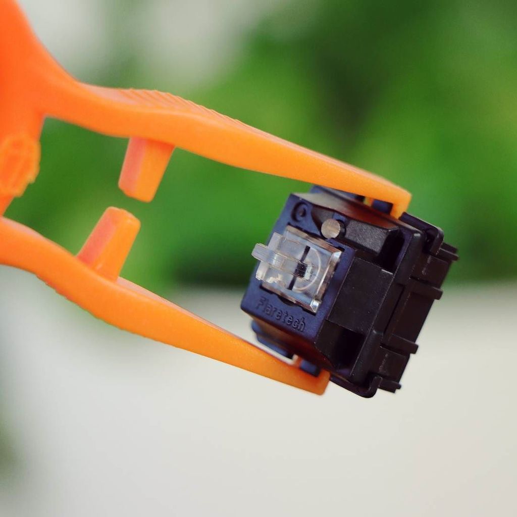 Foritain's tweet photo. Are easily replaceable switches the future? I hope so.. #techtesters #flaretech #optical #mechanical #switches #wooting #one #gigabyte #aorus #k9 #mech #mechkb #keyboard #tech #instatech #pc #pcmr #pcmasterrace #pcgaming #gaming #analog https://t.co/ccMRG1tOga https://t.co/I7Hmj1eNh5