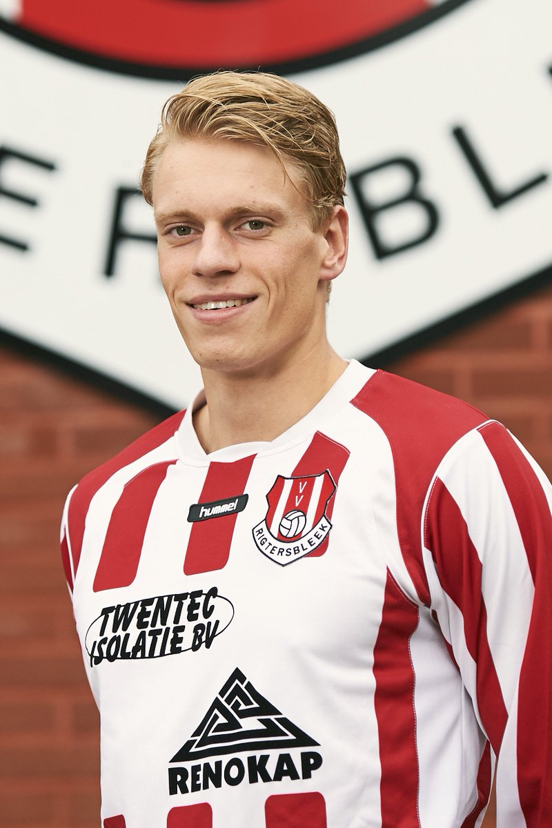 Het team van Otto Krabbe heeft op eigen veld met 1-1 gelijkgespeeld tegen <a href="/vvHeino/">vvHeino</a> | Goal: Max Krake (68’) | <a href="/AVTwente/">AmateurvoetbalTwente</a> #rigtersbleek #enschede