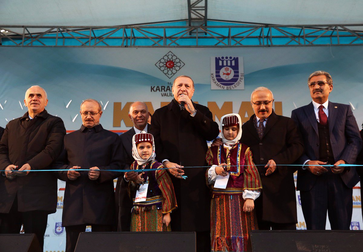 lutfielvan's tweet photo. Sayın Cumhurbaşkanımız Karaman'da inşa ettiğimiz eserlerin toplu açılışını gerçekleştirdi. Tören alanını hınca hınç dolduran tüm hemşerilerime şükranlarımı sunuyorum. Teşekkürler Karaman. https://t.co/xLaUjSJDQv