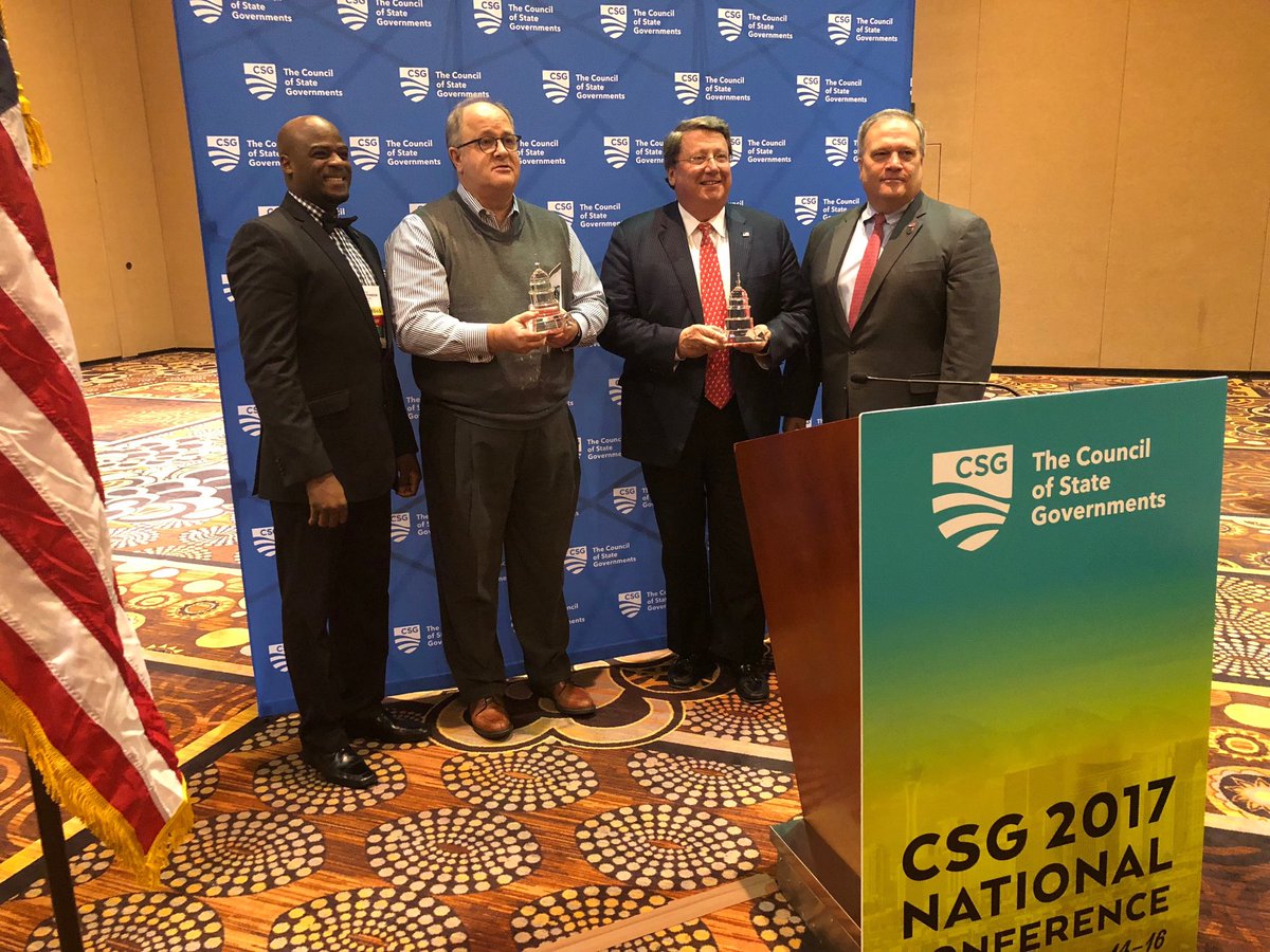 momatate's tweet photo. Congratulations @senatornorris Honored by peers #CSG2017 as Sen. Douglas Henry Guardian of Federalism Award! (Named 4Another TN who had huge impact on st govt) proud of your work JuvJustice to Jurisprudence to Ed @TNCourts; @ltgovmcnally; @BillHaslam https://t.co/fRzAzBwJLU