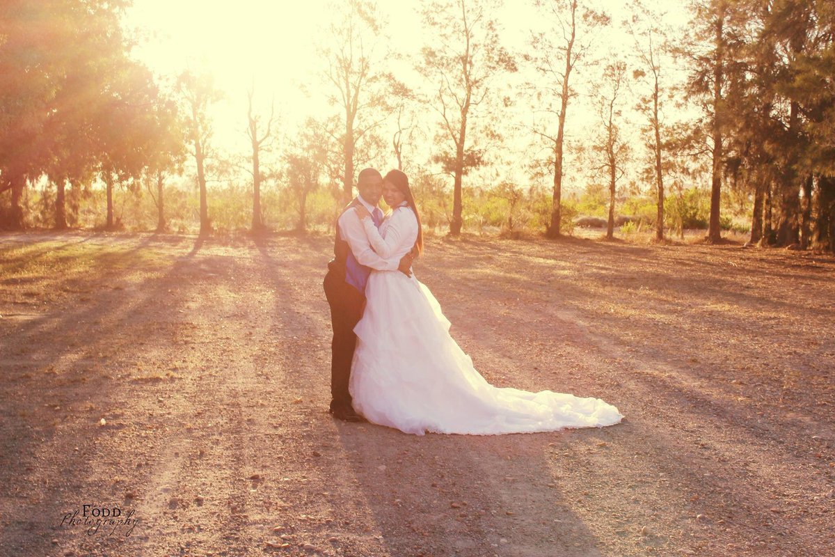 Natasha69615923's tweet photo. @FoddPhotography #wedding #sunset #romance #love #LoveAtFirstSight https://t.co/vOX6NvddWE