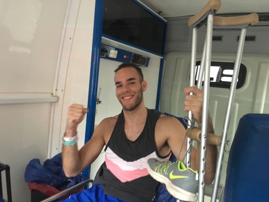 La operacion fue todo un exito, Javi alias el tripa ya esta recuperandose para lo que se viene. #SiempreRapaz la banda te espera <a href="/javivi_8/">Javi</a> .