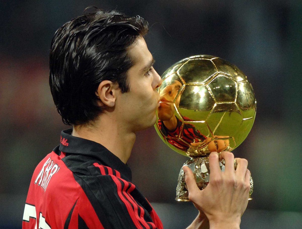 ActuFoot_'s tweet photo. OFFICIEL ! Kaká annonce sa retraite !

Il n’existe à ce jour plus de joueur, autre que Ronaldo et Messi, ayant remporté le Ballon d’Or encore en activité. 😳 https://t.co/tj2hhTQYfu