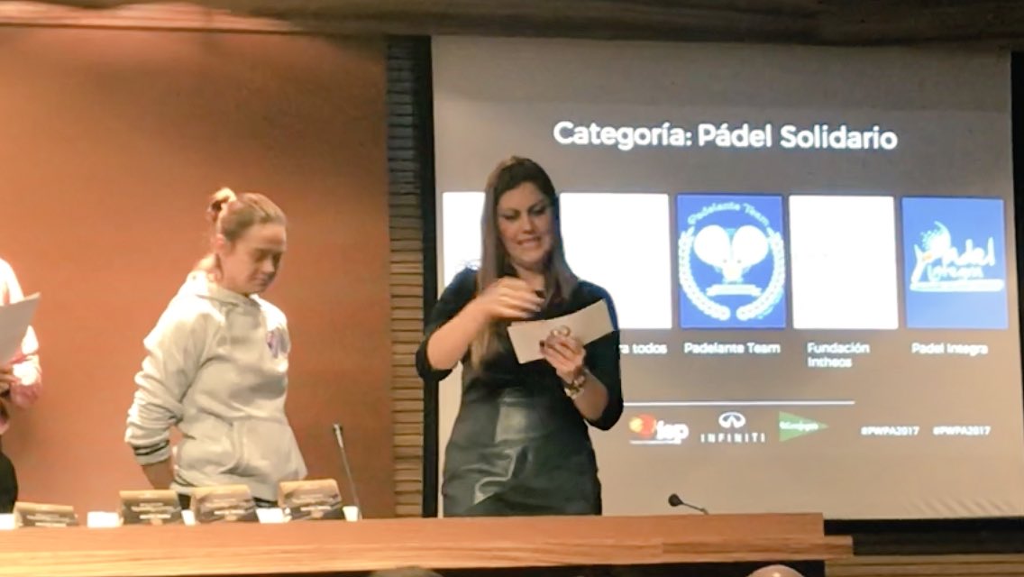 Padel_Integra's tweet photo. Celebrada la Gala de los premios de #Padel #pwpa2017 en #Madrid, fue un honor para #padelintegra estar entre los nominados en #padelsolidario 💪. Compartir la experiencia con nuestros amigos de @PadelanteTeam y @PadelSpain, lo mejor. Gracias a todos los que nos apoyáis 🙌🤗😘 https://t.co/diKQ6cOp9K
