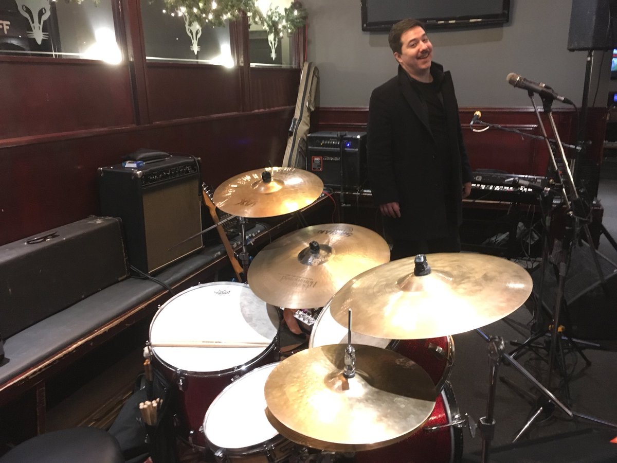 Sugarbomb (@sugarbombband) on Twitter photo Bringing the #Motown to <a href="/TheSnooty/">The Snooty Fox</a> this afternoon!! #snootenanny <a href="/FtonKitchen/">F'ton Comm. Kitchen</a> @MusicInFreddy Bringing the #Motown to <a href="/TheSnooty/">The Snooty Fox</a> this afternoon!! #snootenanny <a href="/FtonKitchen/">F'ton Comm. Kitchen</a> @MusicInFreddy