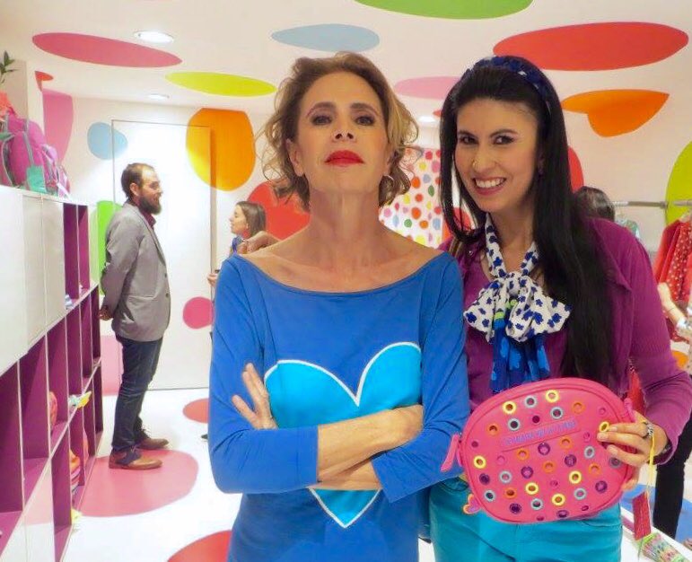 natisposso's tweet photo. Feliz de compartir con @agathardlp mi admiración por ella es total! https://t.co/qrNaj42qmw
