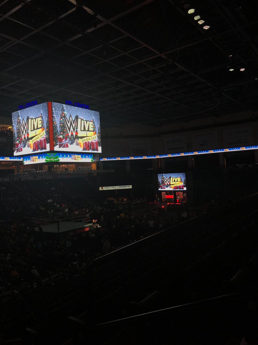 TalkingPlatypus's tweet photo. It’s been a while #wweallentown https://t.co/eXUCvPD3TW