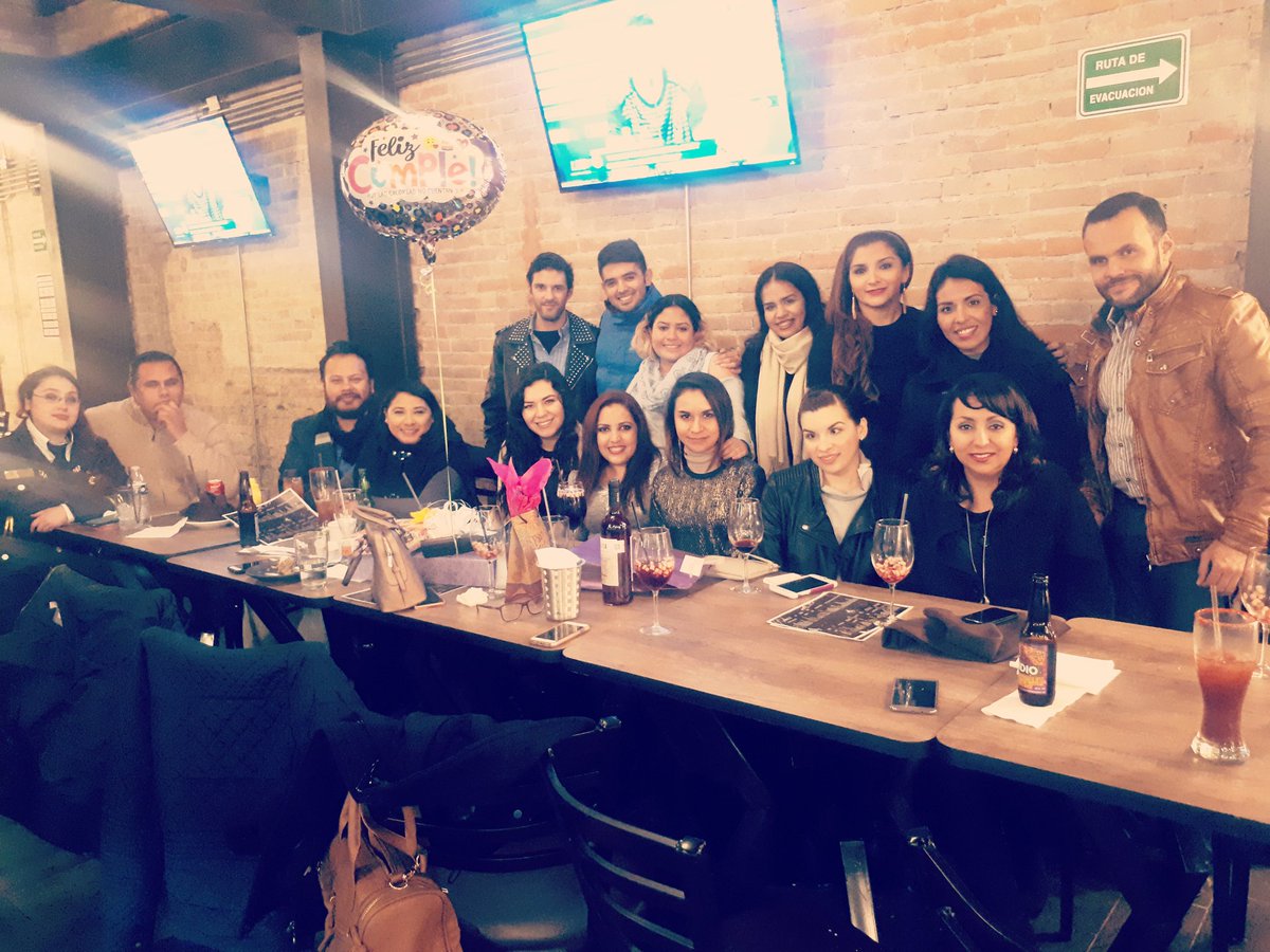 jou23's tweet photo. Un cumpleaños feliz! 🎂 https://t.co/5VC1z6Z9Vg