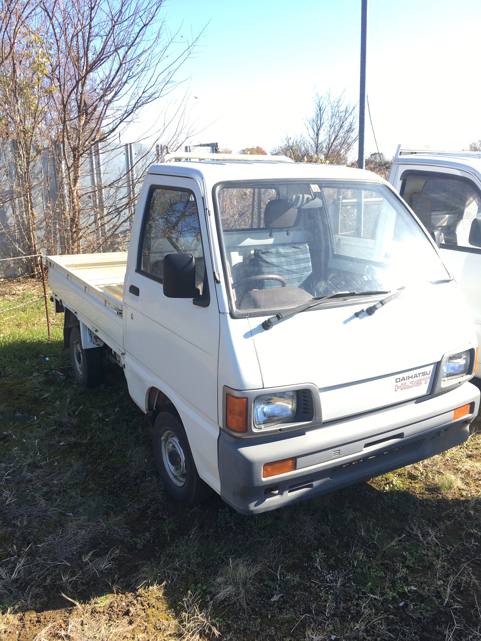Vertex 売り切り 安い軽トラ売ります 車検2年 車検整備コミコミで17万円代です 気になる方はdmでお願い致します 中古車 軽自動車 安い軽 格安 安売り 足車 通勤車 販売車 車売ります 軽トラ 仕事車 T Co Dvbuuquwit Twitter